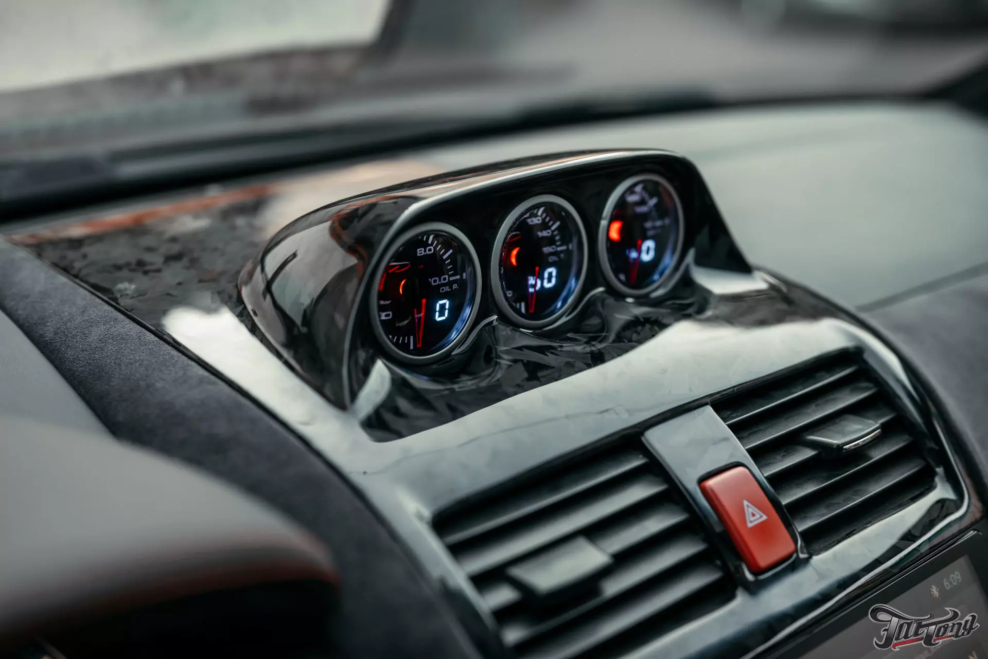 Honda Accord. Макетные работы. Кованый карбон в салоне